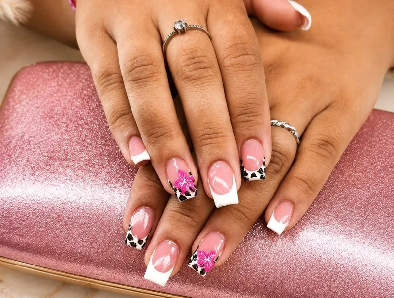 Marbre, strass, sucre ou incrustation